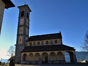 07 Sguardo preliminare alla bella chiesa di Fuipiano, panoramica sulla Valle Imagna